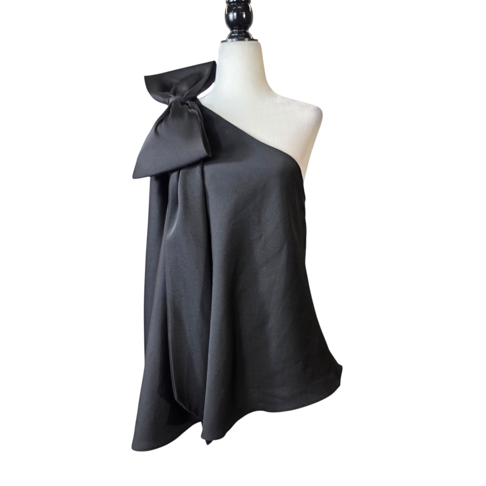 Why Dress flare Black One-Shoulder Blouse with Bow